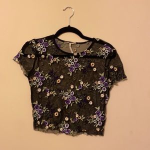 Sheer/mesh floral URBAN OUTFITTERS top